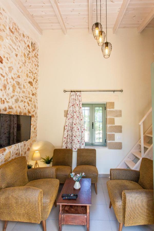 Casa Athelia: Traditional Home, Local Neighborhood Chrissi Akti Chania Exterior foto